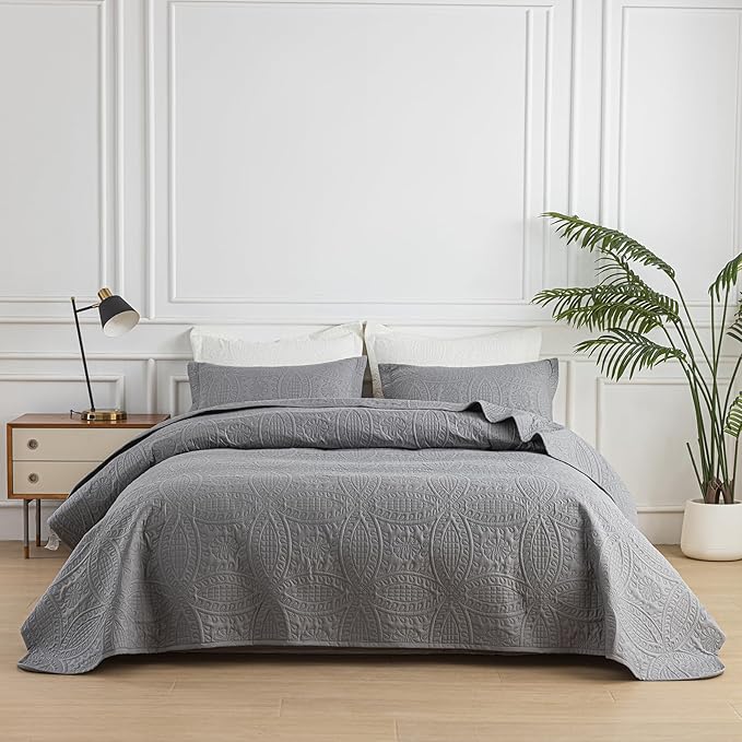 SheRest King Quilt Bedding Set - Gray Soft Breathable Bed Quilt, Modern Style Embossed Bedspreads, Lightweight Microfiber Reversible Coverlet for All Seasons-3 Pieces (1 Quilt,2 Pillow Shams)