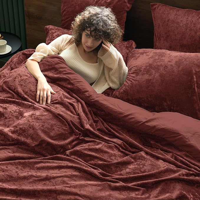 PHF Truly Velvet Duvet Cover Set Twin Size, 2pcs Ultra Soft Breathable Comforter Cover Set, Luxury Cozy Flannel Duvet Cover with Pillow Shams Bedding Collection, 68" x 90", Burgundy/Rust Red