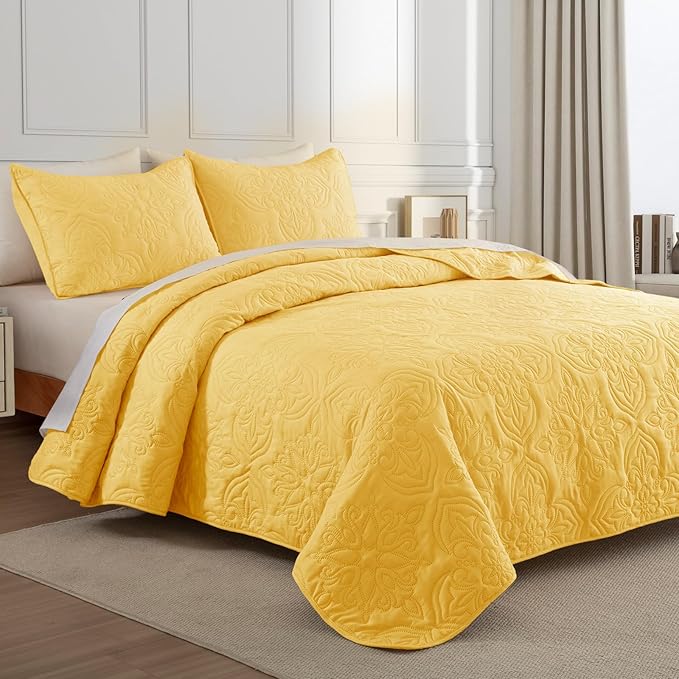 Whale Flotilla Soft Twin Quilt Bedding Set for All Seasons, Elegant Vintage Damask Ultrasonic Quilts Set, Lightweight Reversible Bedspread, Coverlet, Bed Cover with 1 Pillow Sham, Yellow