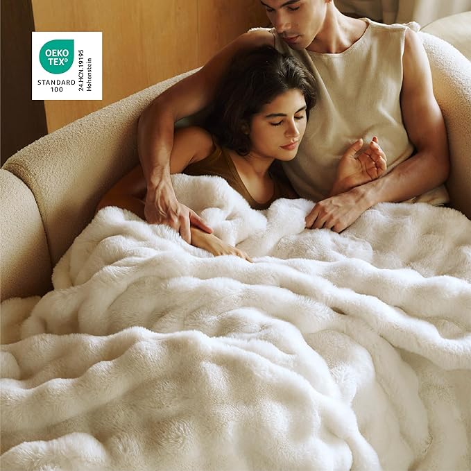 Bedsure GentleSoft Fluffy Faux Fur Throw Blanket for Couch, Soft Fuzzy Fleece Blankets & Throws, Cream Bed Decor Cozy Gifts for Women Teen Girls, Minky Thick Warm Plush Gifts for Birthday, Valentines