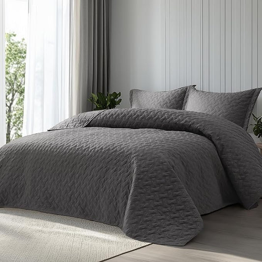 Bedsure Quilts California King Size - Lightweight Bedspreads Cal King Size with Basket Weave Pattern, Soft Quilt Bedding, Grey Comforter Coverlet for All Seasons (111" x 106")