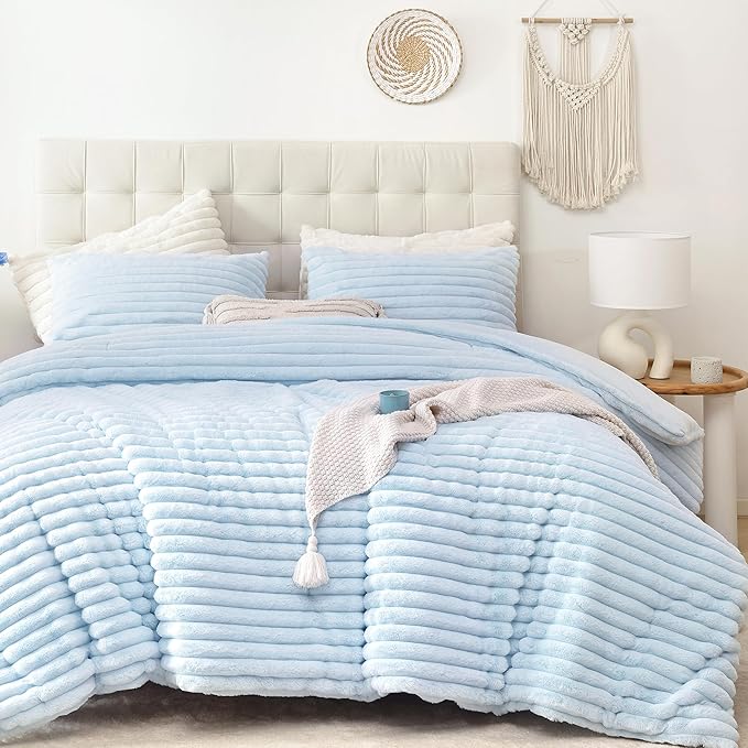 Smoofy Fluffy Queen Size Comforter Set 3 Pieces - Light Blue Fleece Fluffy Comforter Set, Luxury Fuzzy Queen Bedding Set, Soft Warm Bed Set All Season, Heavy Faux Fur Comforter with 2 Pillow Cases