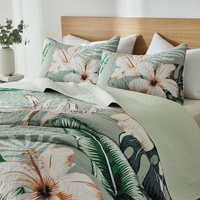 Yogeneg Queen Quilt Bedding Set,White Botanical Pattern Sage Green Full/Queen Quilt Set,3 Piece Lightweight Soft Summer Bedspread Coverlet with 2 PIillow Shams,All Season(Sage Green,90"x96")
