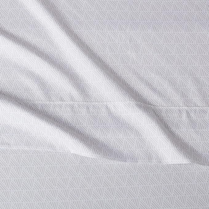 Amazon Basics Breathable, Wrinkle-Free Brushed Microfiber 4-Piece Bed Sheet Set with 14-Inch Deep Pockets, Queen, Gray Crosshatch, Printed