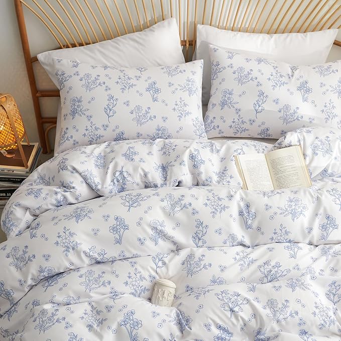 Nayoroom Blue Floral Duvet Cover Full Size Cottagecore Flower Leaf Spring Comforter Cover 3 Pcs Soft Breathable Microfiber Pastoral Aesthetic Bedding Set with Zipper Closure