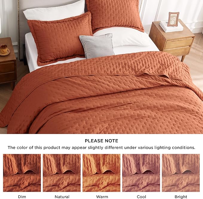 Bedsure King Quilt - Red Orange Bedspread King Size & Lightweight Comforter, Boho Coverlet with Clover Pattern, Ultra Soft All-Season Bedding, 106 x 96 Inches
