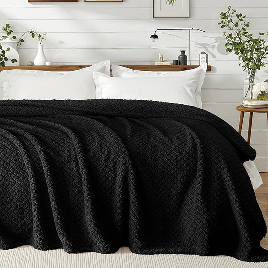 Exclusivo Mezcla Twin Size Fleece Blanket for Bed, Extra Soft Warm Decorative Fuzzy Blanket for Women, Lightweight Cozy Bedding Blankets, 60x80 Inches, Black