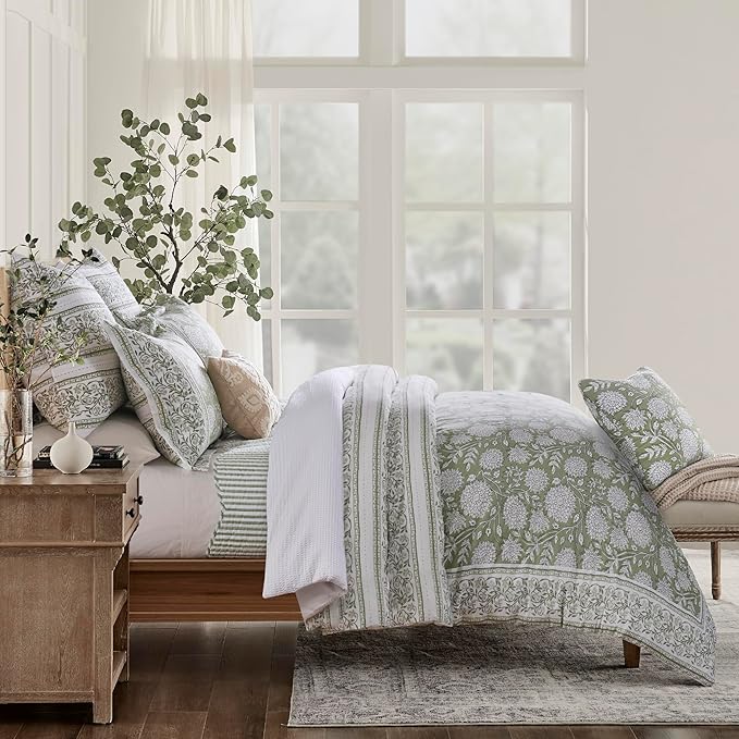 Levtex Home Adare Sage Reversible Queen Duvet Cover Set (90x94in) with 2 Pillow Shams (26x20in) - Floral Bedding - Sage and White - 100% Cotton Queen Size Duvet Cover Set - Soft, Pre-Washed