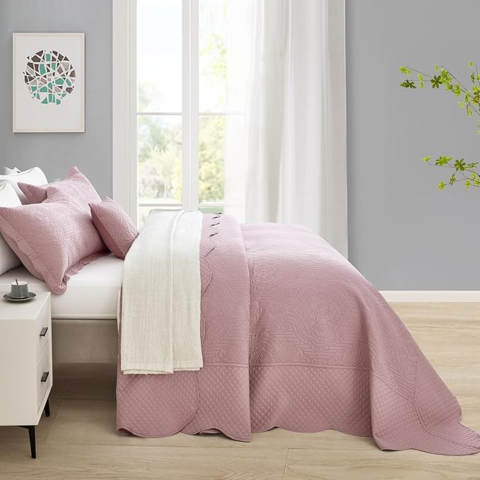 HZ & HY Oversized King Bedspread 138x122 Extra Wide, Ultrasonic Coverlet Bedding Set, Lightweight Thin Comforter, Reversible, 5 Piece, 100% Microfiber, California/Alaskan King, Mauve Shadows