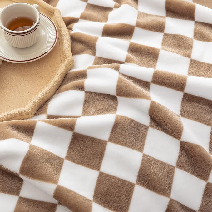 LOMAO Throw Blankets Flannel Blanket with Checkerboard Grid Pattern Soft Throw Blanket for Couch, Bed, Sofa Luxurious Warm and Cozy for All Seasons (Khaki, 40"x60")