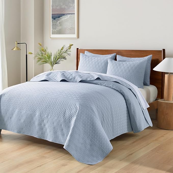HORIMOTE HOME Light Blue Twin Size Quilt Set - Soft Microfiber Bedspread with 1 Sham, Lightweight & All-Season Geometric Coverlet for Cozy Bedding