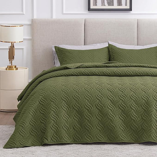 Love's cabin King Size Quilt Bedding Set Olive Green Bedspreads - Bed Summer Lightweight Bedspread Comforter - Wave Pattern Bedding Coverlet for All Season - 3 Pieces (1 Quilt, 2 Pillow Shams)