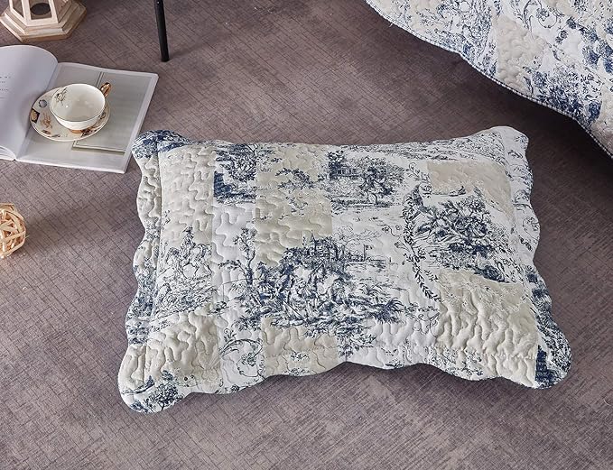 Brilliant Sunshine Blue Toile in Beige and Ivory Patches, 3-Piece Quilt Set with 2 Shams, Reversible Bedspread, Soft Lightweight Coverlet, All-Season, Full/Queen, Blue