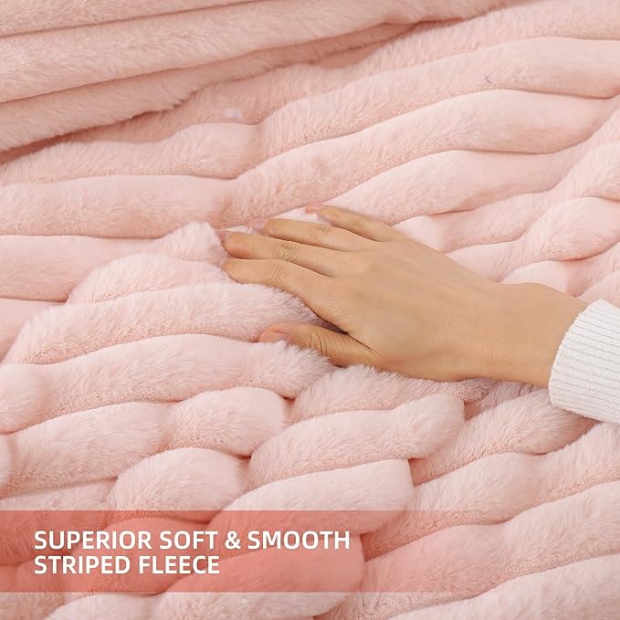 Smoofy Fluffy Full Size Comforter Sets 3 Pieces - Blush Pink Fleece Fluffy Comforter Set, Luxury Fuzzy Full Bed Set, Soft Comforter Full Size All Season, Heavy Faux Fur Comforter with 2 Pillow Cases