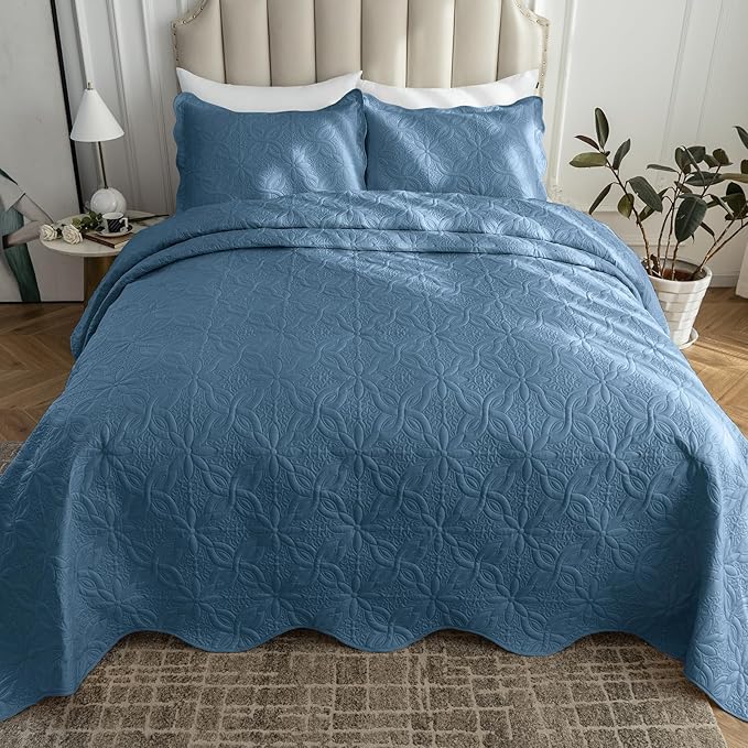 Auemtyn Twin/Twin XL Size Quilt Set 2 Pieces, Soft Lightweight Summer Bedspread, Reversible Microfiber Bed Coverlet for All Seasons, Bluish Grey, Floral Pattern (1 Quilt, 1 Pillow Sham)