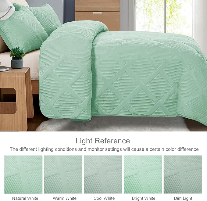 Exclusivo Mezcla Twin Size Quilt Set - Light Green Quilts Bedding Set with 2 Pillow Shams, Modern Bedspread with Striped Pattern, Soft Lightweight Bedspreads Coverlets for All Seasons
