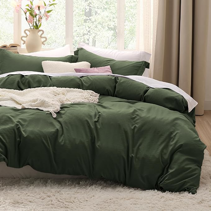 Bedsure Olive Green Duvet Cover King Size - 3 Pieces Prewashed Cotton-Like Polyester Extra Soft Bedding Set, Includes 1 Duvet Cover 104x90 Inches with Zipper Closure & 2 Pillow Shams, No Comforter