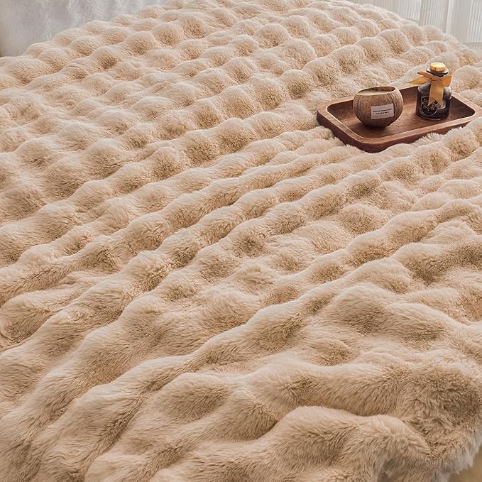 EMME Faux Fur Duvet Cover King Size, 3 Pieces Ultra Soft Fluffy Comforter Cover, Cozy Warm for Winter, Luxury Elegant Shaggy Bubble Design Bedding, 1 Duvet Cover & 2 Pillow Shams (King, Beige)