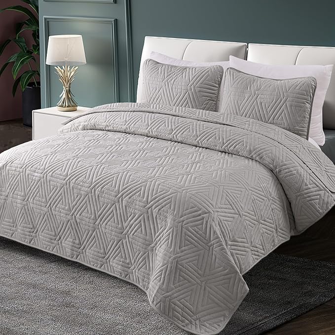 Whale Flotilla Soft Queen Size Quilt Set for All Seasons, 3-Piece Ultrasonic Geometric Quilts Bedding Set, Lightweight Reversible Bedspread, Coverlet, Bed Cover with 2 Pillow Shams, Lightgrey