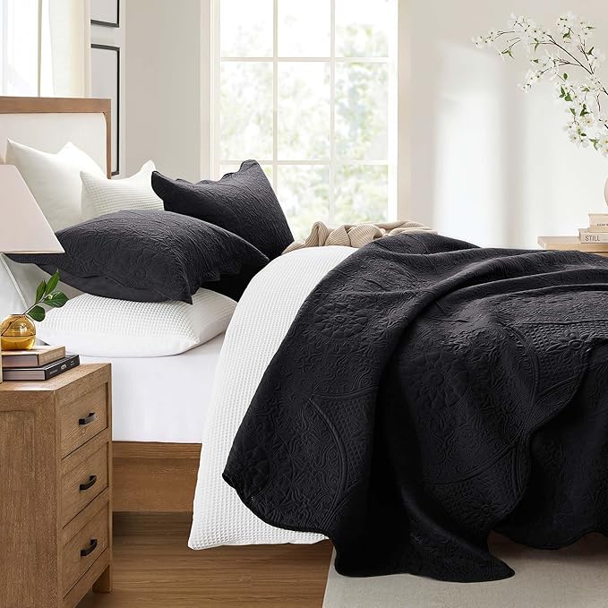 IR Imperial Rooms 8 Pack Quilt King Size Bedding (106" x 96") - Bulk Wholesale for Hotels, Guest Bedroom & Airbnbs - Lightweight Microfiber Reversible Floral Embossed Quilts Bedspreads (Black)