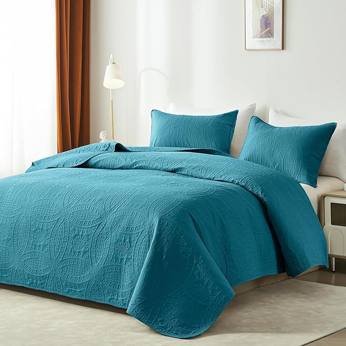 akkialla Teal King/Cal King Quilt Set, Ultrasonic Lightweight Bedspread Coverlet for Modern Minimalist Bedroom, Soft Microfiber Coin Pattern Bedding, 3-Piece (1 Quilt, 2 Pillow Shams) | Breathable fabric
