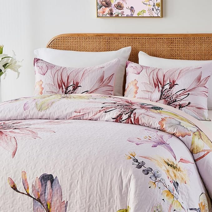 Yogeneg King Size Quilt Set, Elegant Floral Botanical Pattern Pink Bedding Set,3 Piece Lightweight Soft Summer Bedspread Coverlet with 2 PIillow Sham for All Season(Blush Floral,110"x96")