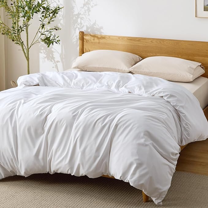 Bedsure Duvet Cover Full Size - Only Includes 1 Duvet Cover (80"x90"), Hotel Luxury Soft Double Brushed All Season Bedding for Kids & Adults, Zipper Closure, NO Comforter, White