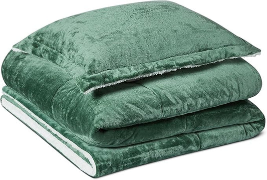 Amazon Basics Reversible Sherpa Comforter Set with Pillow Sham, Green, Twin/Twin XL
