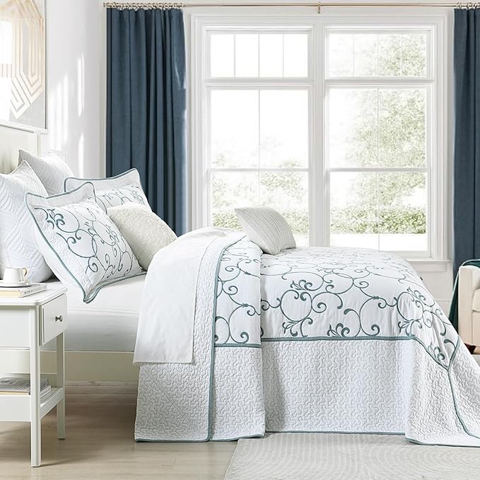 Oversized Queen Bedspread 120"x102" - 100% Cotton Extra Large Quilt, Embroidered Bedspread Coverlet with Pillow Shams, Lightweight Quilted Bedding Set 3 Piece, Aqua Blue/White