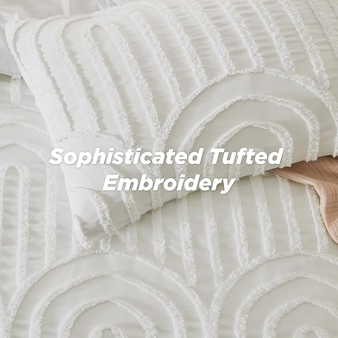 Bedsure Boho Tufted White Comforter Full Size, GentleSoft™ 3 Pieces Boho Farmhouse Decor Bedding, Arch Shabby Chic Bedding for All Seasons, 1 Bed Comforter, 2 Pillow Shams, 82x86 Inches