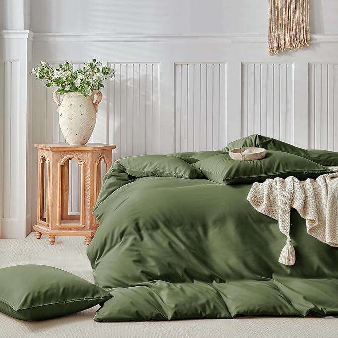 Lekesky Queen Size Duvet Cover Set, Olive Green Duvet Cover, Ultra-Soft Microfiber 3 Pieces Comforter Cover with Zipper and Corner Ties, Includes 2 Pillowcases 20"x26"