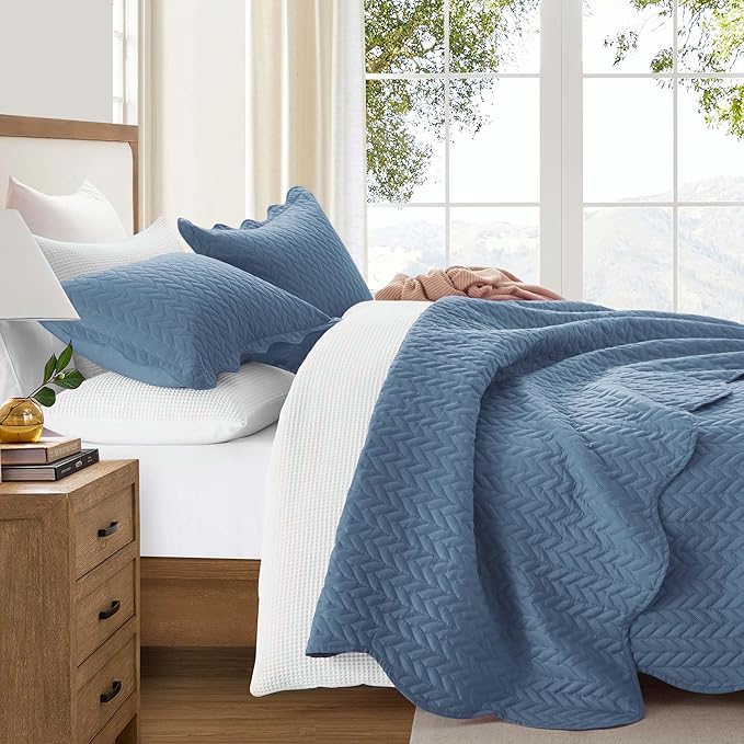 IR Imperial Rooms Twin Quilt Bedding Set (68” x 86”) - Bulk Pack of 10 Wholesale for Hotels, Guest Bedroom & Airbnbs - Lightweight Microfiber Reversible Embossed Quilts Bedspreads (Light Blue)