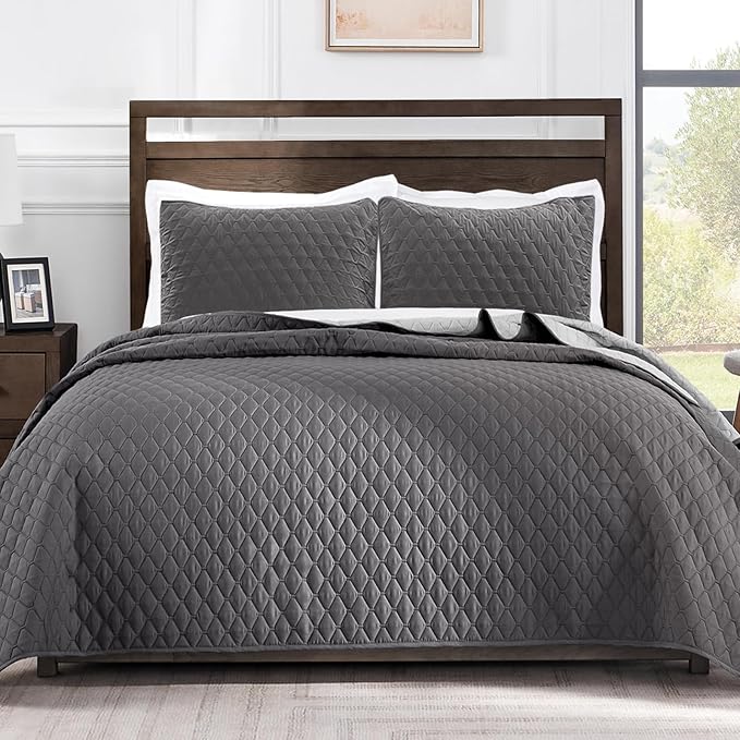 Exclusivo Mezcla Reversible California King Size Quilt Bedding Set with Pillow Shams, Lightweight Quilts Cal King Size, Soft Bedspreads Bed Coverlets for All Seasons - (Grey, 112"x104")