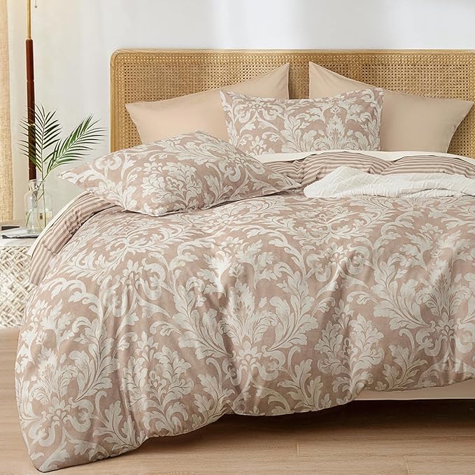 PHF Ultra Soft Floral Duvet Cover King Size, Printed Bedding Set 3 Pieces, Comfy Farmhouse Pattern Duvet Cover Set with 2 Pillow Shams, Zipper Closure and 8 Ties, 104"x90", Paisley-red