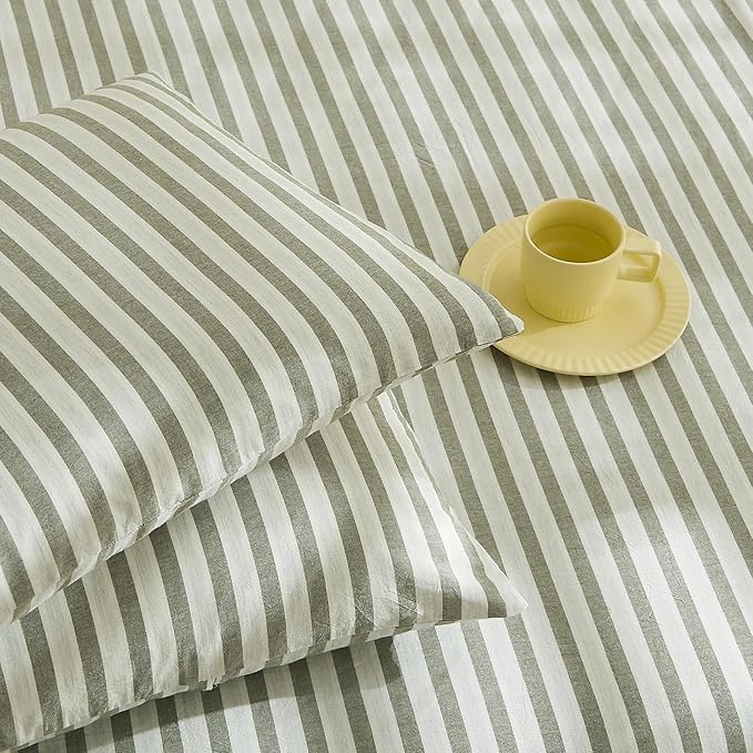 LifeTB Grey Striped Comforter Set Queen, Vintage White Grey Stripes Pattern Printed Bedding Set, Lightweight 3 Pieces Bedding Comforter with 2 Pillowcases, Farmhouse Striped Queen Comforter Set
