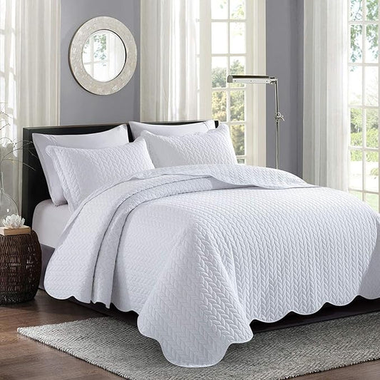 MOONLIGHT20015 White Quilt Set Queen Size (90" x 96") with 2 Pillow Shams (20" x 26"+2") for All Season - 3 Pcs Lightweight Bedding Set Reversible Coverlet Embossed Quilted Bedspread (White)