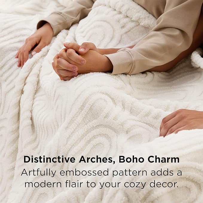 Bedsure GentleSoft Cozy Throw Blanket for Couch - Soft Boho Blankets for Women, Fuzzy Fleece Comfort Throw, Spring Boho Home Room Decor Aesthetic, Gifts for Women Teen Girl, Off White, 50x60 Inches