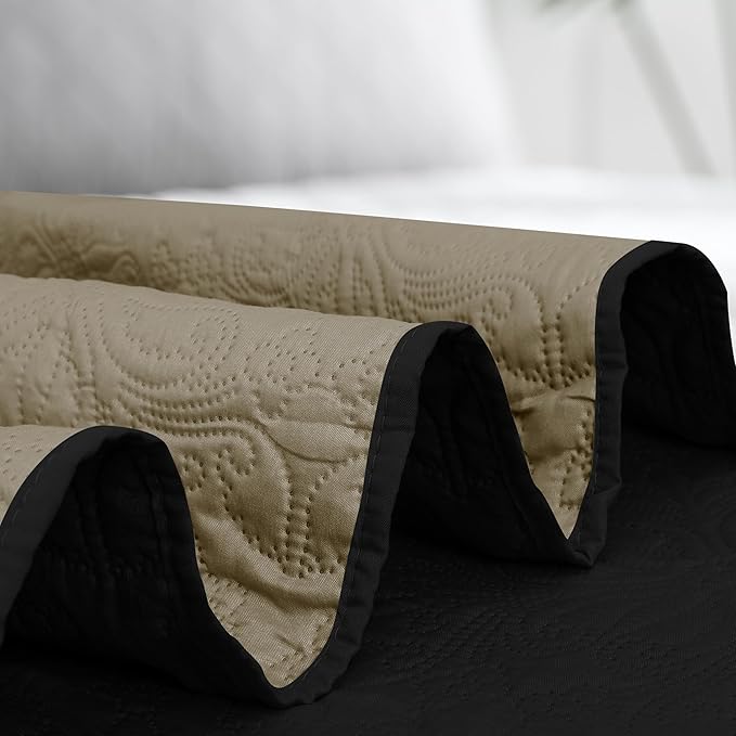 Easy-Going King Size Reversible Quilt Set with 1 Quilt and 2 Pillow Shams, Soft Bed Quilt Cover, Water Resistant Lightweight Microfiber Bedspread, Stain Resistant, Damask-Black/Beige