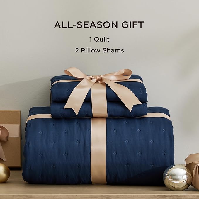 Bedsure King Quilt - Navy Blue Bedspread King Size & Lightweight Comforter, Modern Coverlet with Clover Pattern, Ultra Soft All-Season Bedding, 106 x 96 Inches