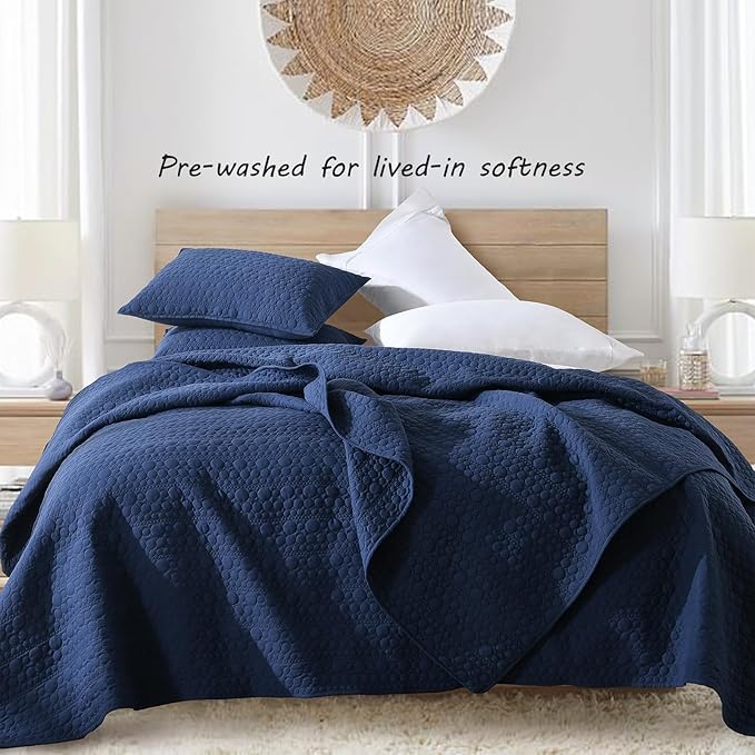 HORIMOTE HOME Quilt Set Queen Size Navy Blue, Classic Geometric Spots Stitched Pattern, Pre-Washed Microfiber Chic Rustic Look, Ultra Soft Lightweight Quilted Bedspread for All Season, 3 Pieces