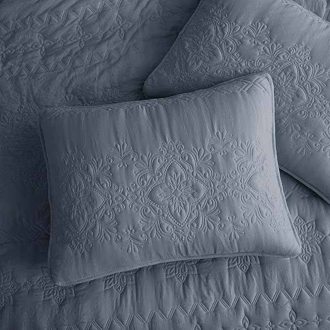 B2EVER Boho Blue Quilt King Size Bedding Sets with Pillow Sham, Bohemian Lightweight Soft Bedspread Coverlet, Farmhouse Floral Vintage Thin Comforter Bed Cover All Season, 3 Pieces, 104x90 inches