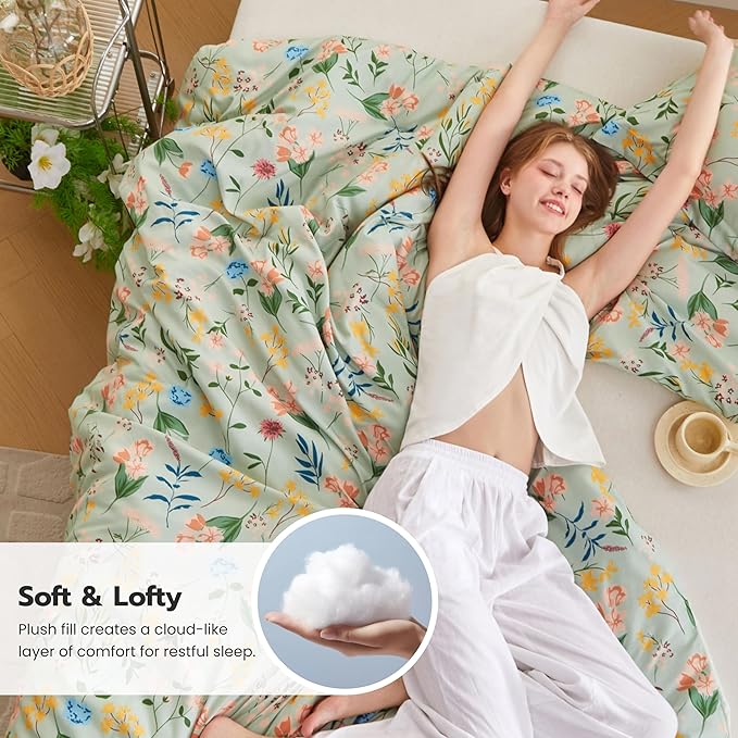 Joiedomi King Size Comforter Set Light Green, 3 Pieces Floral King Bedding Set with 1 Soft Reversible Flower Comforter and 2 Pillow Shams, Bed in a Bag for All Seasons