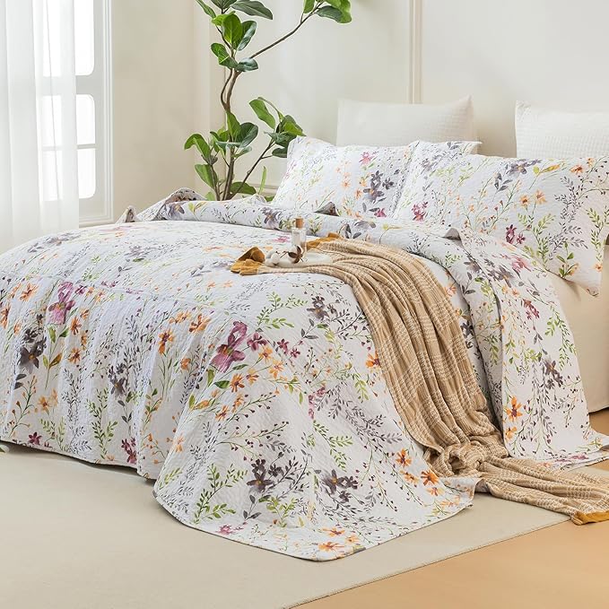 QSH 3Pcs Floral Quilt Oversized Queen Size (102"x118") -100% Cotton Quilt Oversized Queen Set Summer Botanical Yellow Wild Flower Printed Bedspread Coverlet Extra Soft Lightweight with Pillowshams