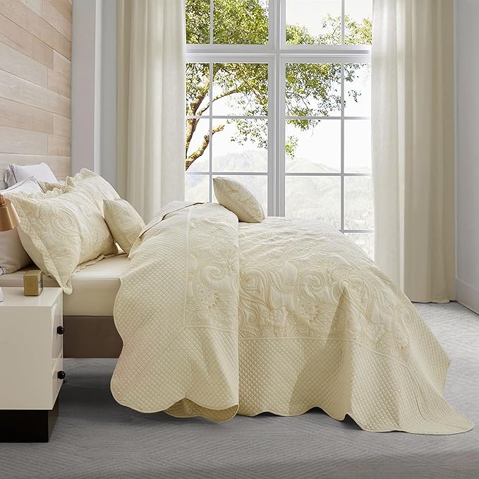Oversized King Bedspread 138x122 Extra Wide, Paisley Pattern Design, Lightweight Bedding Cover, Reversible, 5 Piece, 100% Microfiber, California/Alaskan King, Ivory Yellow