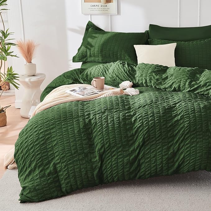 HYMOKEGE Dark Green Duvet Cover Full Size, Ultra Soft 3-Piece Seersucker Duvet Cover Set with Zipper Closure, Soft Brushed Microfiber Bedding Set with 8 Corner Ties (80"x90", 2 Pillowshams)