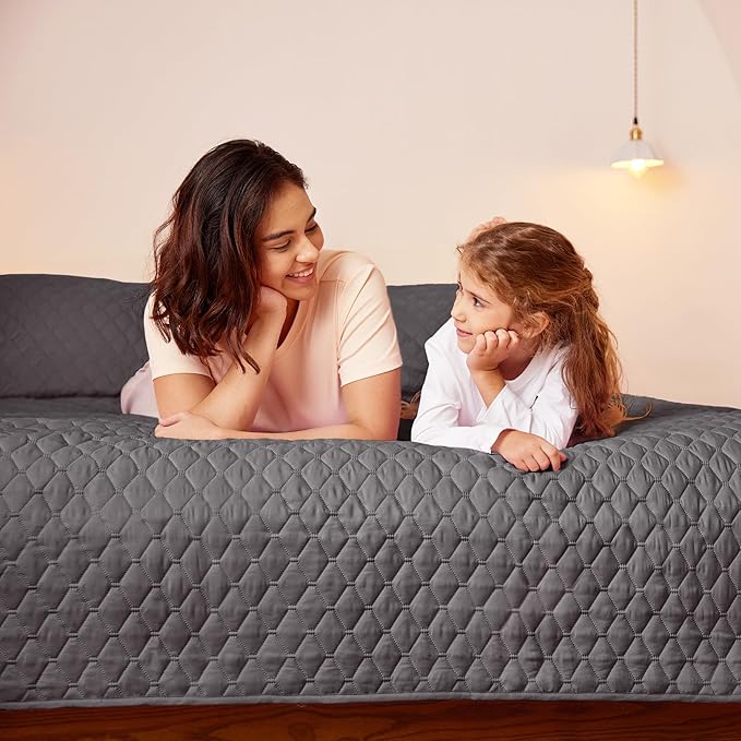 Exclusivo Mezcla Reversible King Size Quilt Bedding Set with Pillow Shams, Lightweight Quilts King Size, Soft Bedspreads Bed Coverlets for All Seasons - (Grey, 104"x96")
