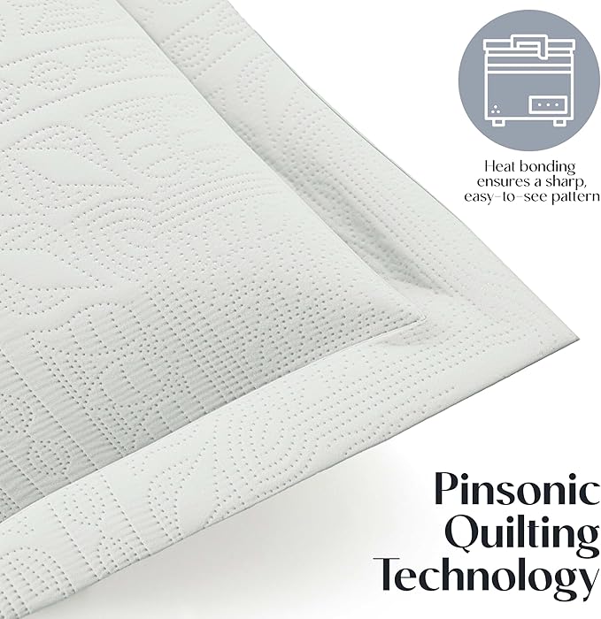 Hearth & Harbor King Quilt Set – All-Season Lightweight Bedspread & Coverlet with Pinsonic Weave - 7 Piece King Quilt Set with Pillow Shams, White - King Grid