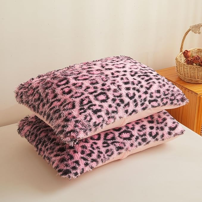 XeGe Cheetah Print Fluffy Faux Fur Duvet Cover Set, 3 Pieces Soft Plush Shaggy Fuzzy Bedding Set(1 Faux Fur Leopard Print Comforter Cover + 2 Furry Pillow Cases), Zipper Closure(King, Black and Pink)