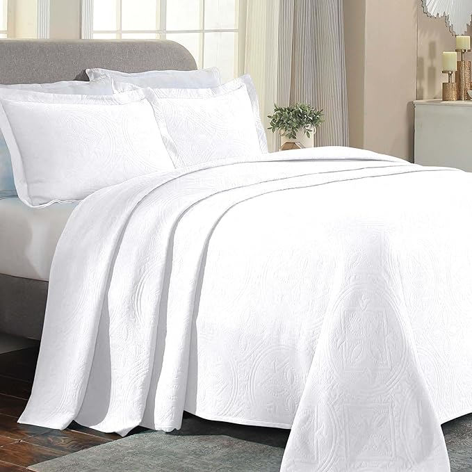 Superior 2 Piece Celtic Circles Cotton Bedspread Set, Decorative Bed Spread, Home Bed Decor, 1 Pillow Sham, Medium Weight Blanket, Matelasse Coverlet Bedding, Wedding Ring Design, Full, White