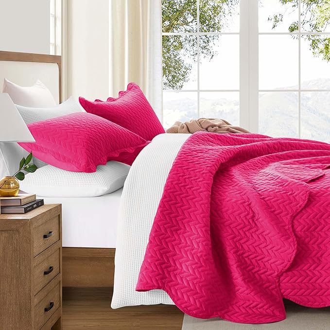 MOONLIGHT20015 Quilt King Size (106" x 96") with 2 Pillow Shams (20" x 36"+2") for Summer - 3 Pcs Lightweight Bedding Set Reversible Coverlet Embossed Quilted Bedspread (Pink)